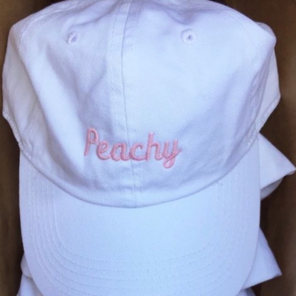 Brandy Melville Peachy white hat